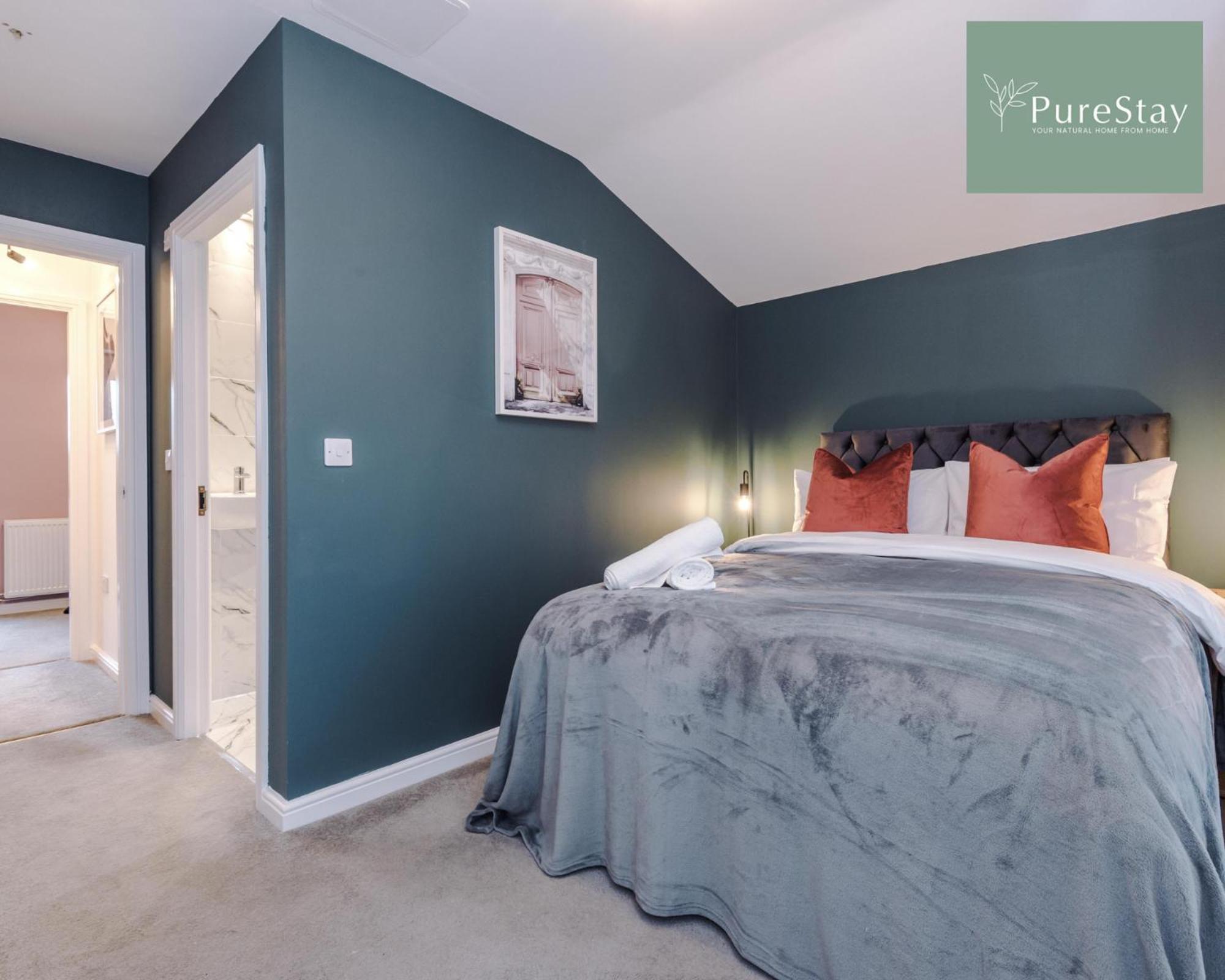 Stunning Five Bedroom Manchester House With Free Parking By Purestay Short Lets & Serviced Accommodation Buitenkant foto