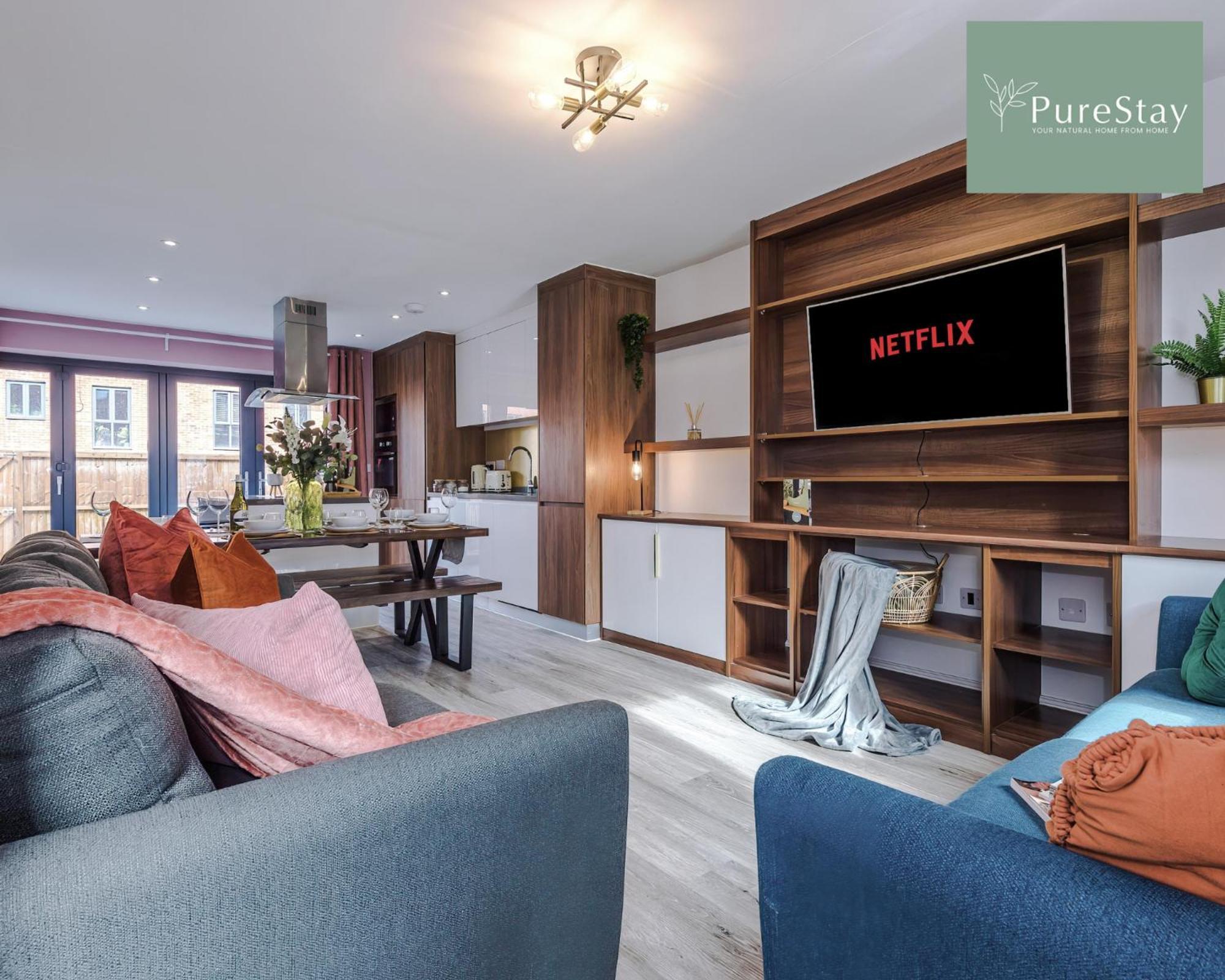 Stunning Five Bedroom Manchester House With Free Parking By Purestay Short Lets & Serviced Accommodation Buitenkant foto