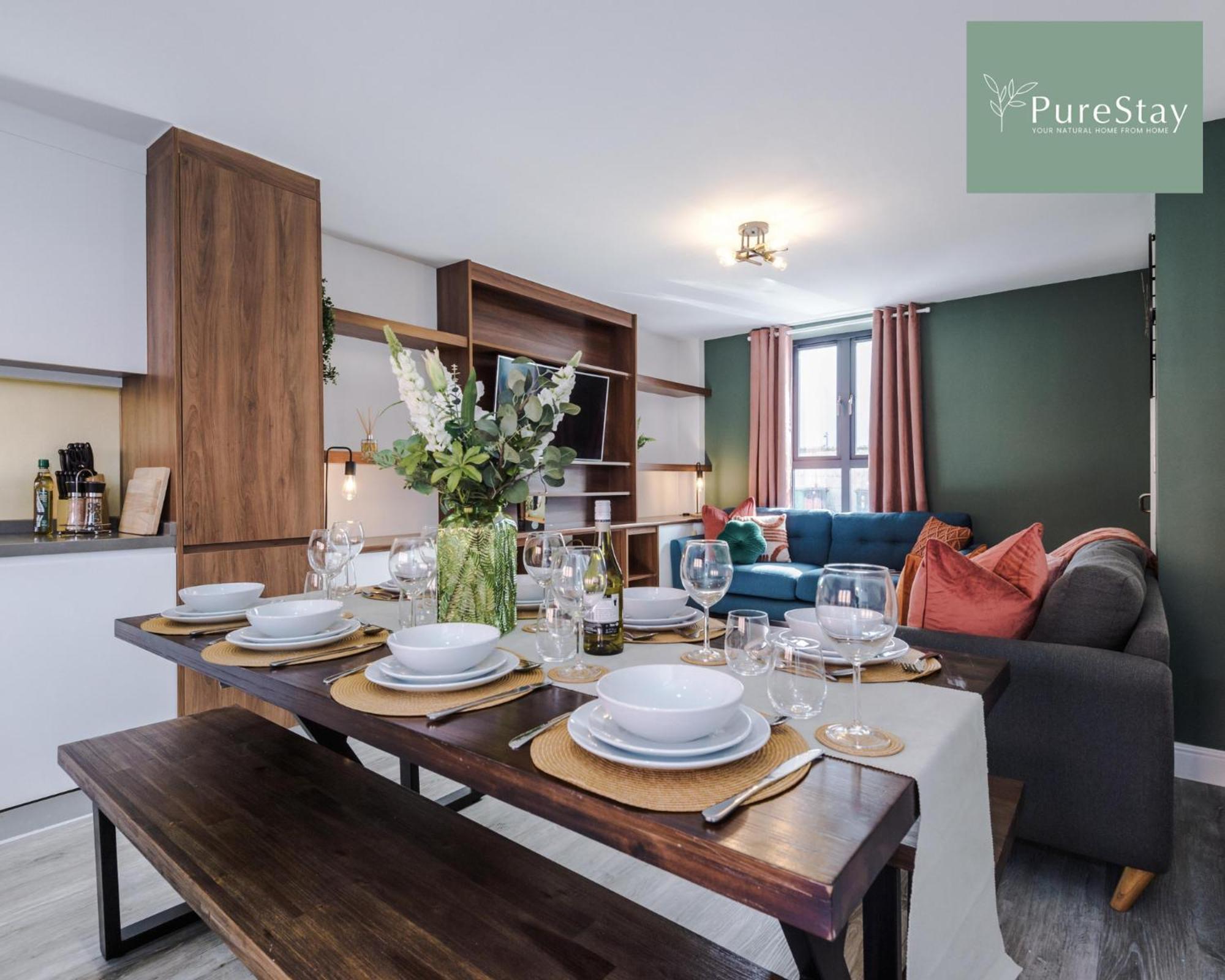 Stunning Five Bedroom Manchester House With Free Parking By Purestay Short Lets & Serviced Accommodation Buitenkant foto