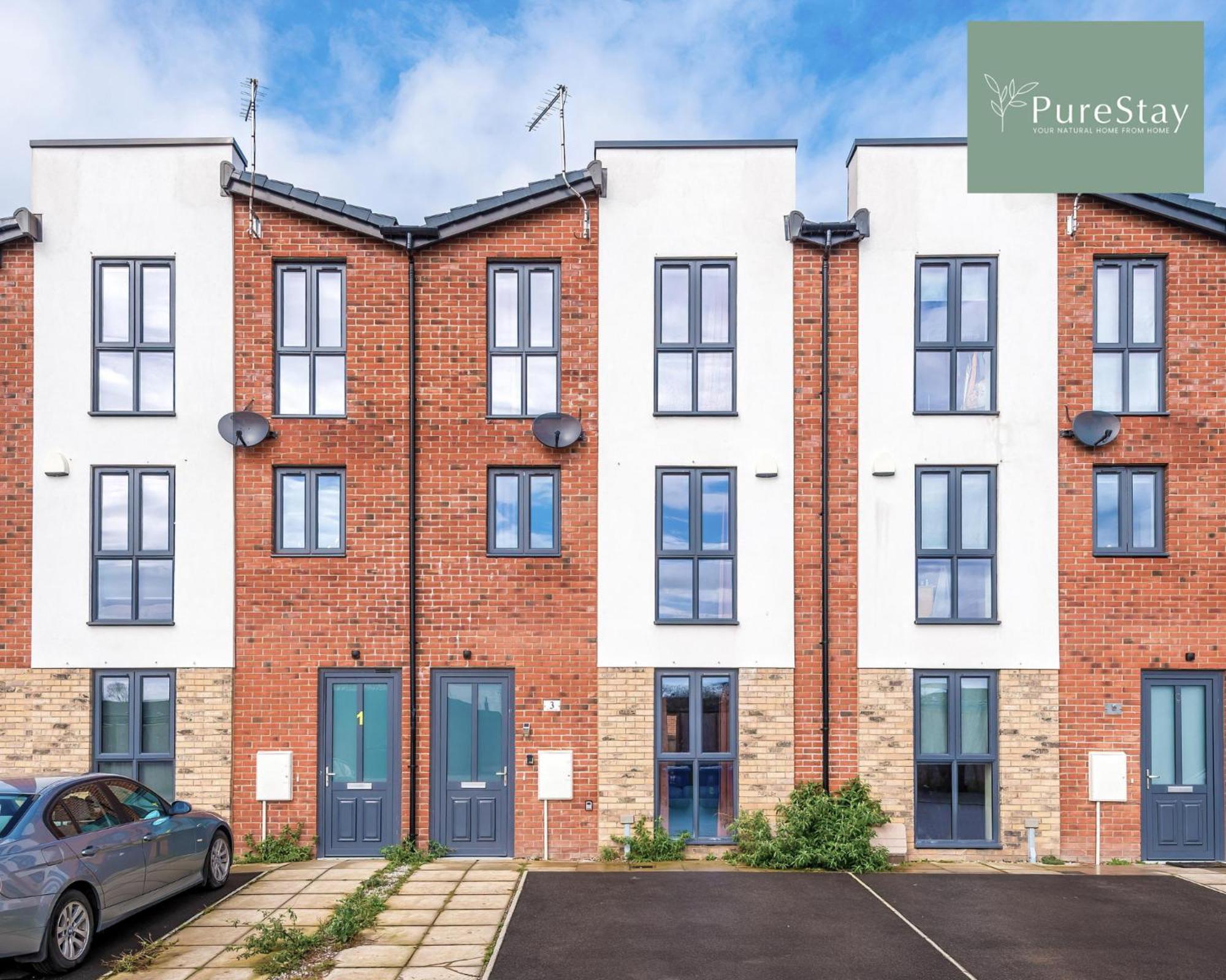 Stunning Five Bedroom Manchester House With Free Parking By Purestay Short Lets & Serviced Accommodation Buitenkant foto