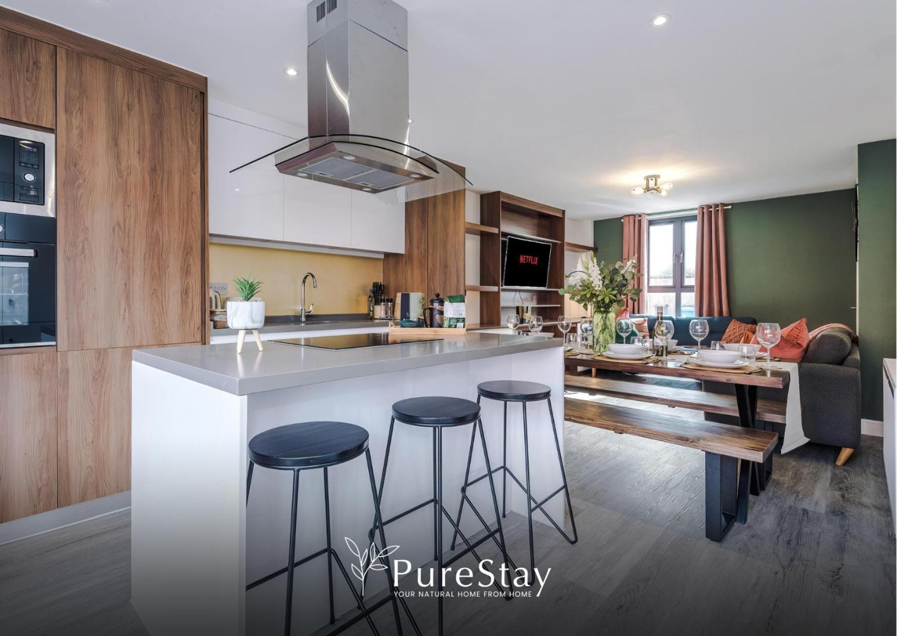 Stunning Five Bedroom Manchester House With Free Parking By Purestay Short Lets & Serviced Accommodation Buitenkant foto