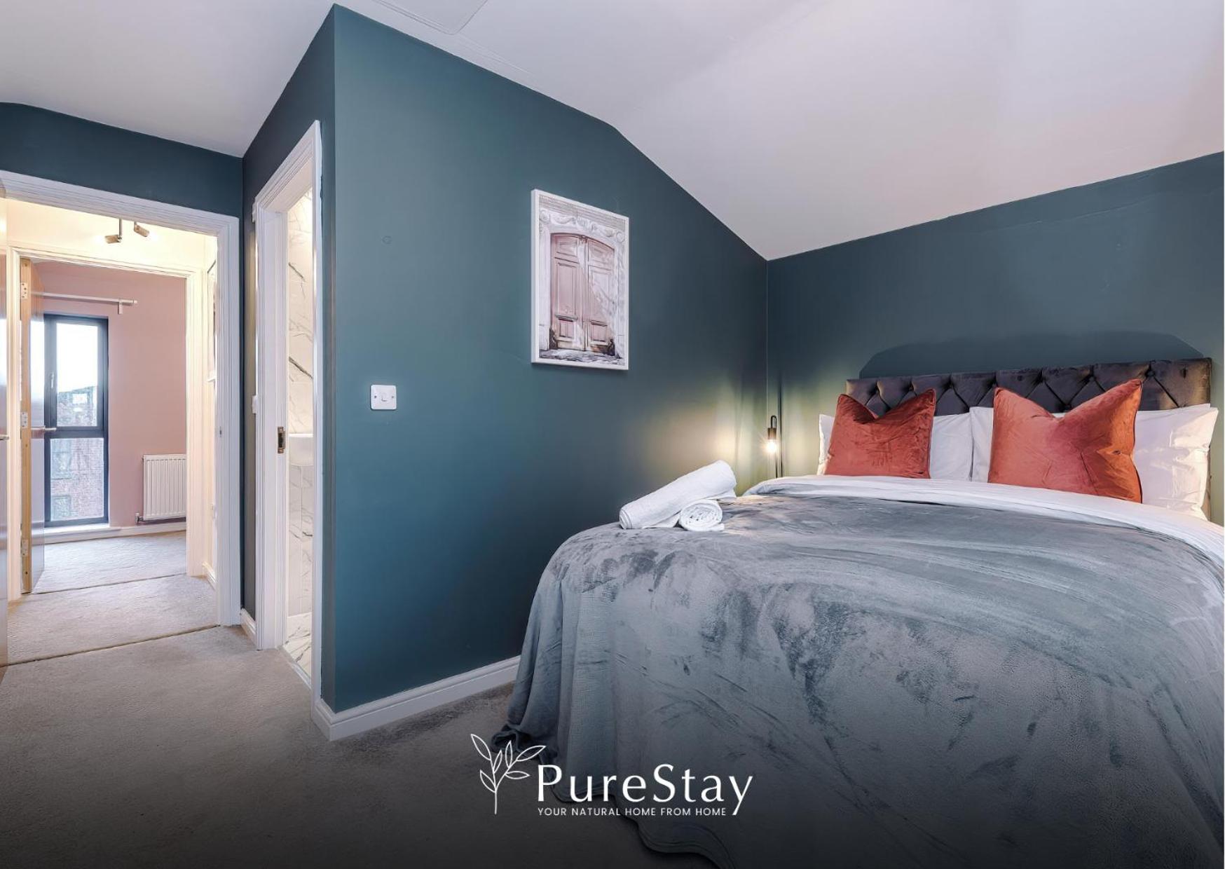 Stunning Five Bedroom Manchester House With Free Parking By Purestay Short Lets & Serviced Accommodation Buitenkant foto